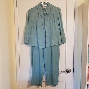 Norm Thompson Pant Suit